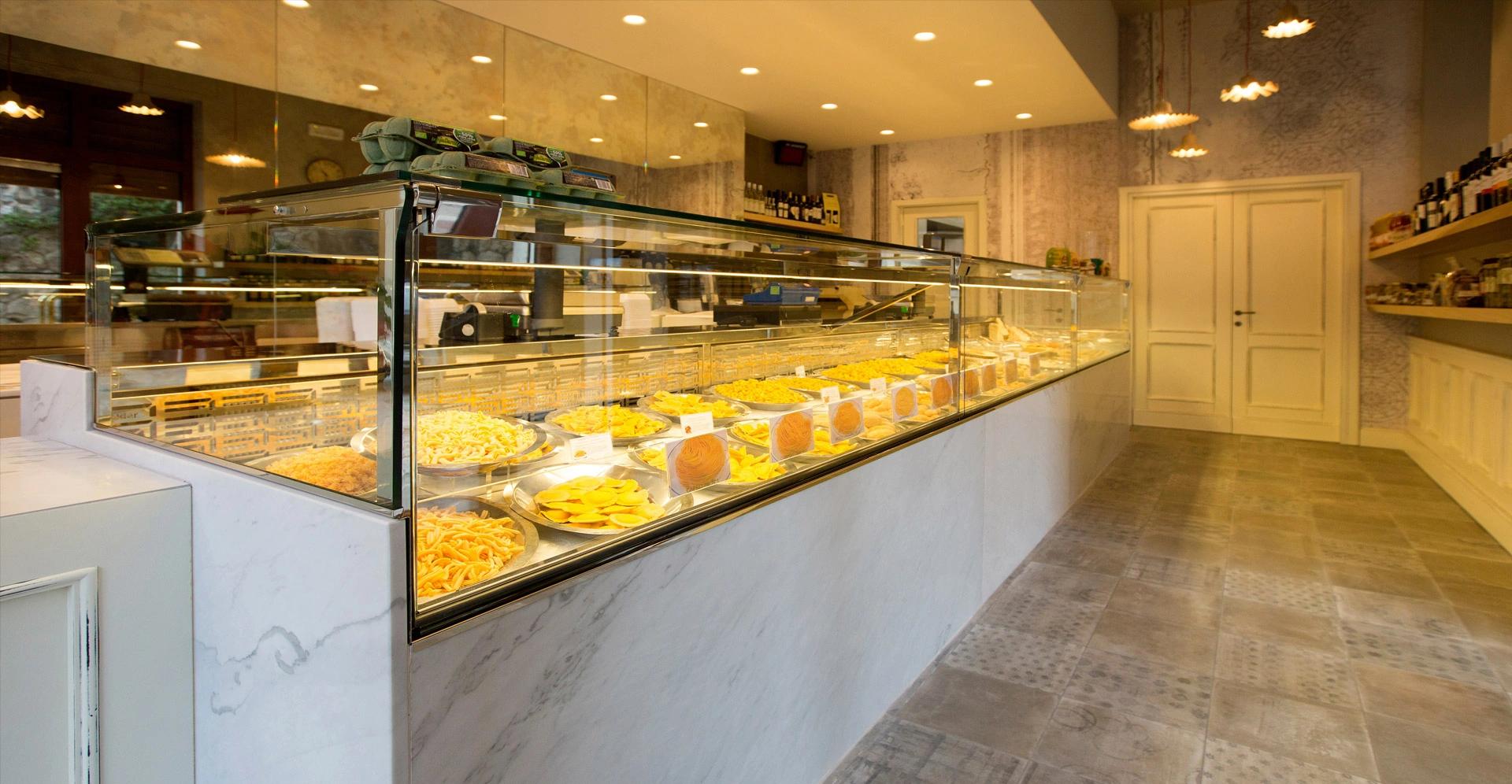 Refrigerated Fresh Pasta Display Cases