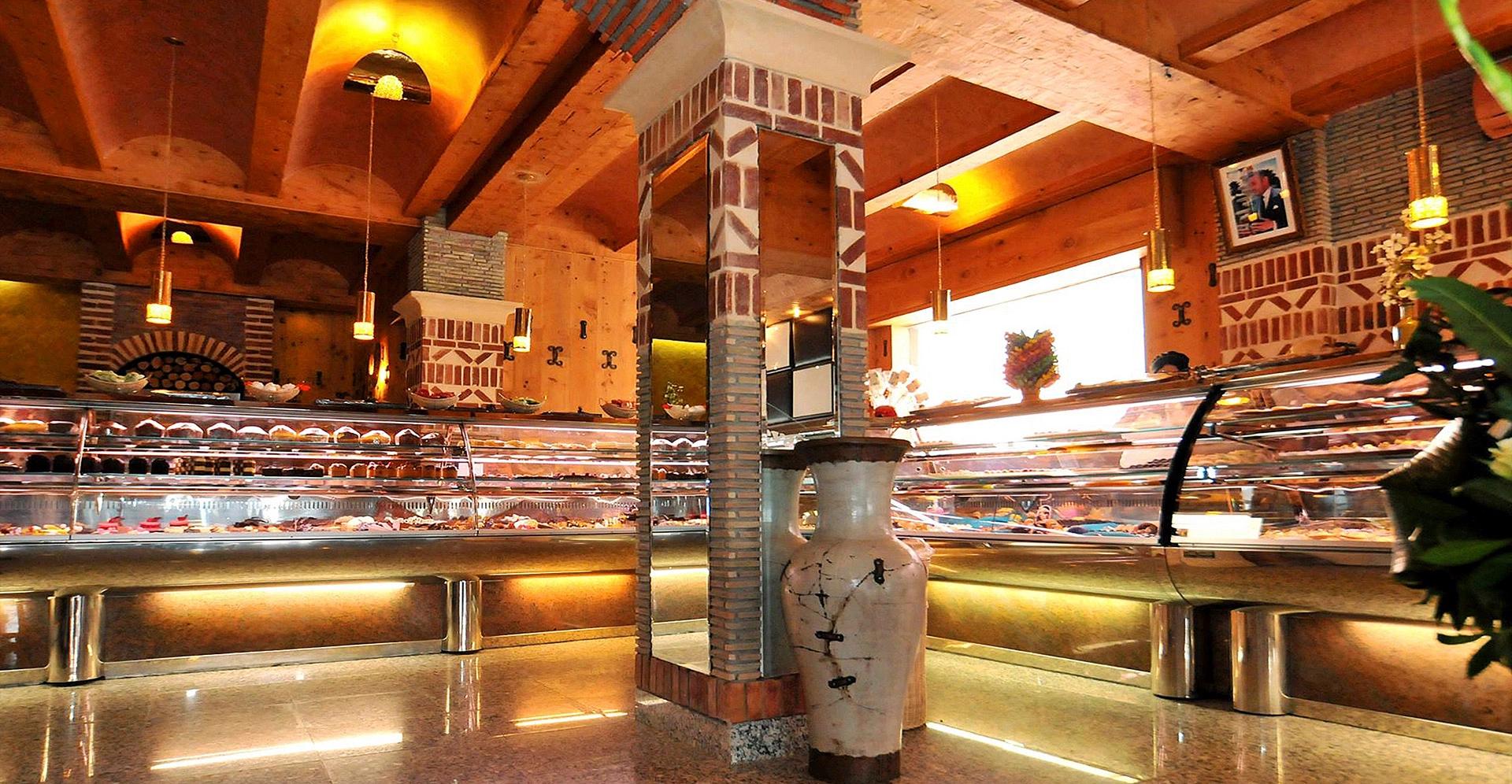 Refrigerator For Pastry
