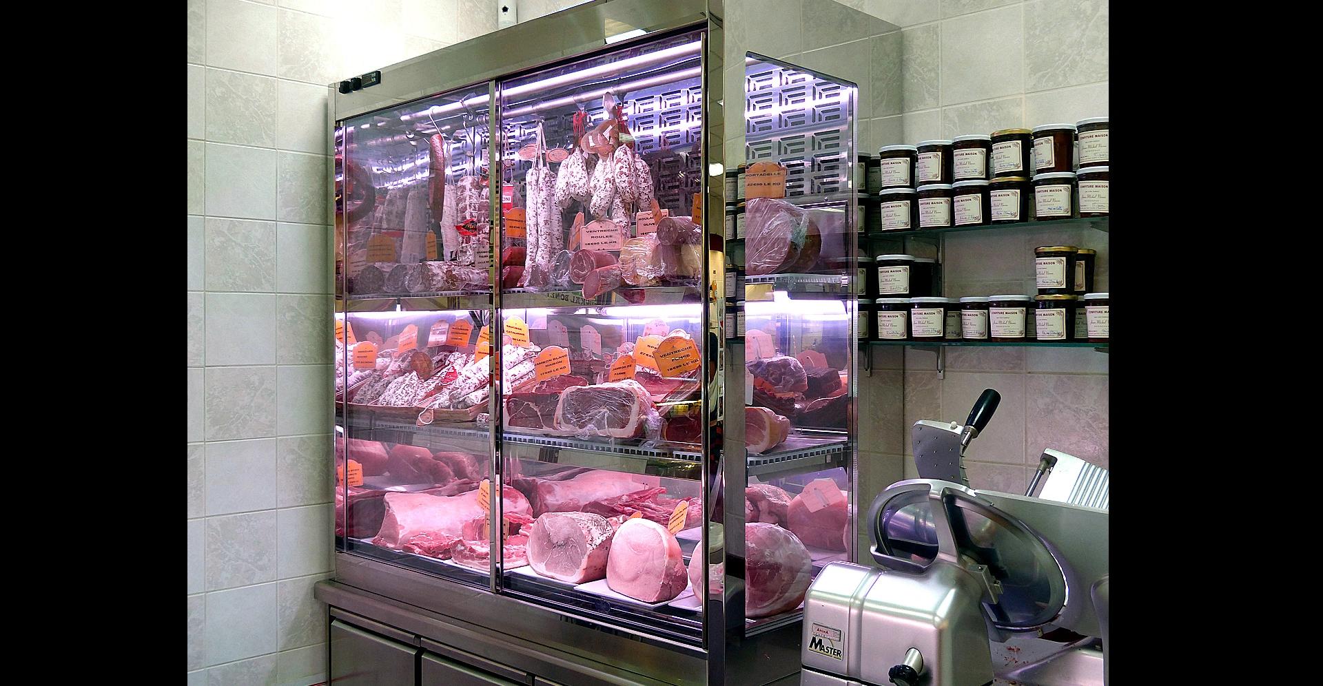 Closed Refrigerated Back Counter with Sliding Doors