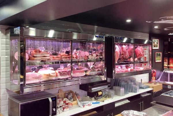 refrigerated-display-cases-wall-mounted