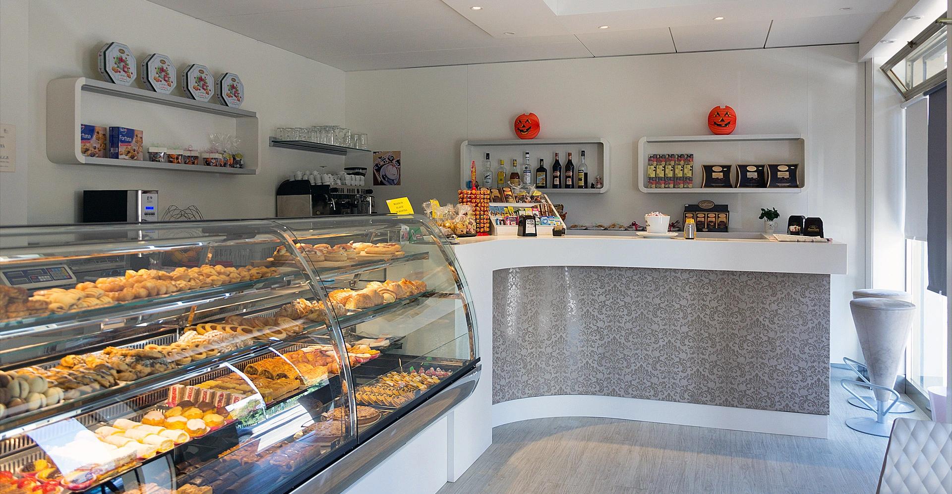 Vitrine für Konditorei