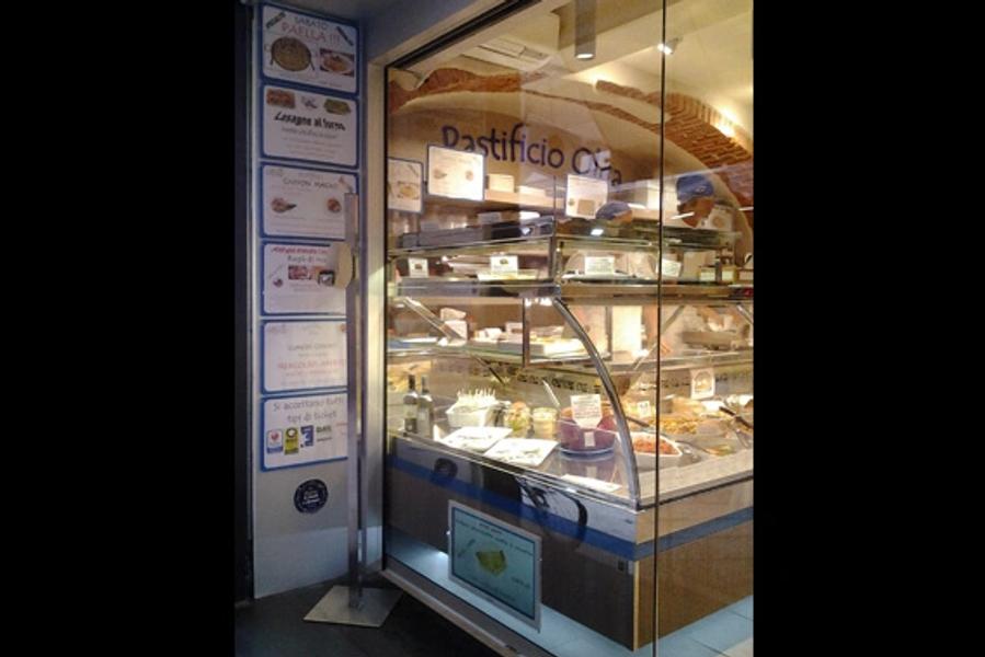 showcases-for-fresh-pasta