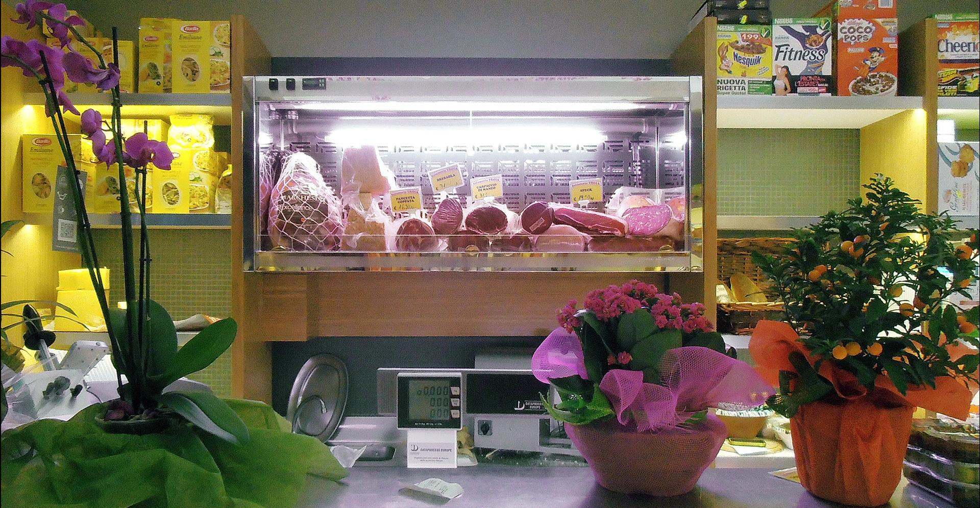 Refrigerated Wall Unit