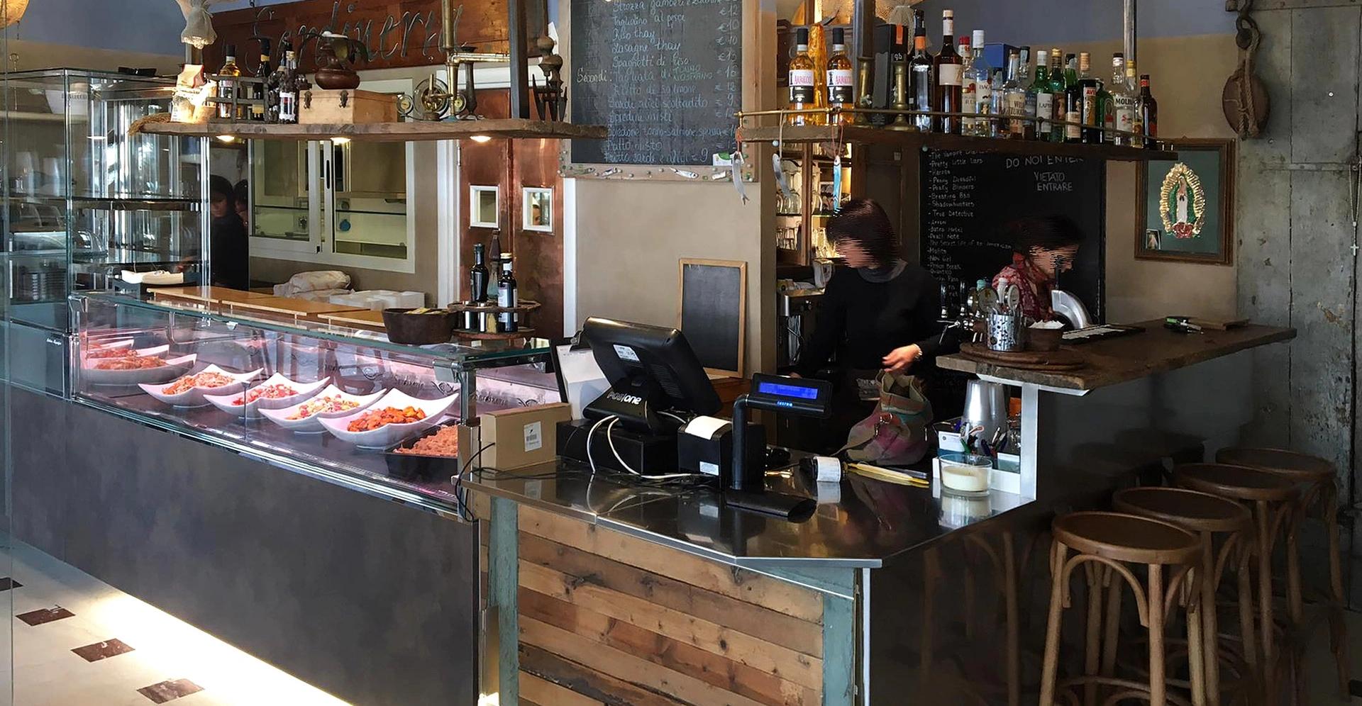 Refrigerated Fish Counter