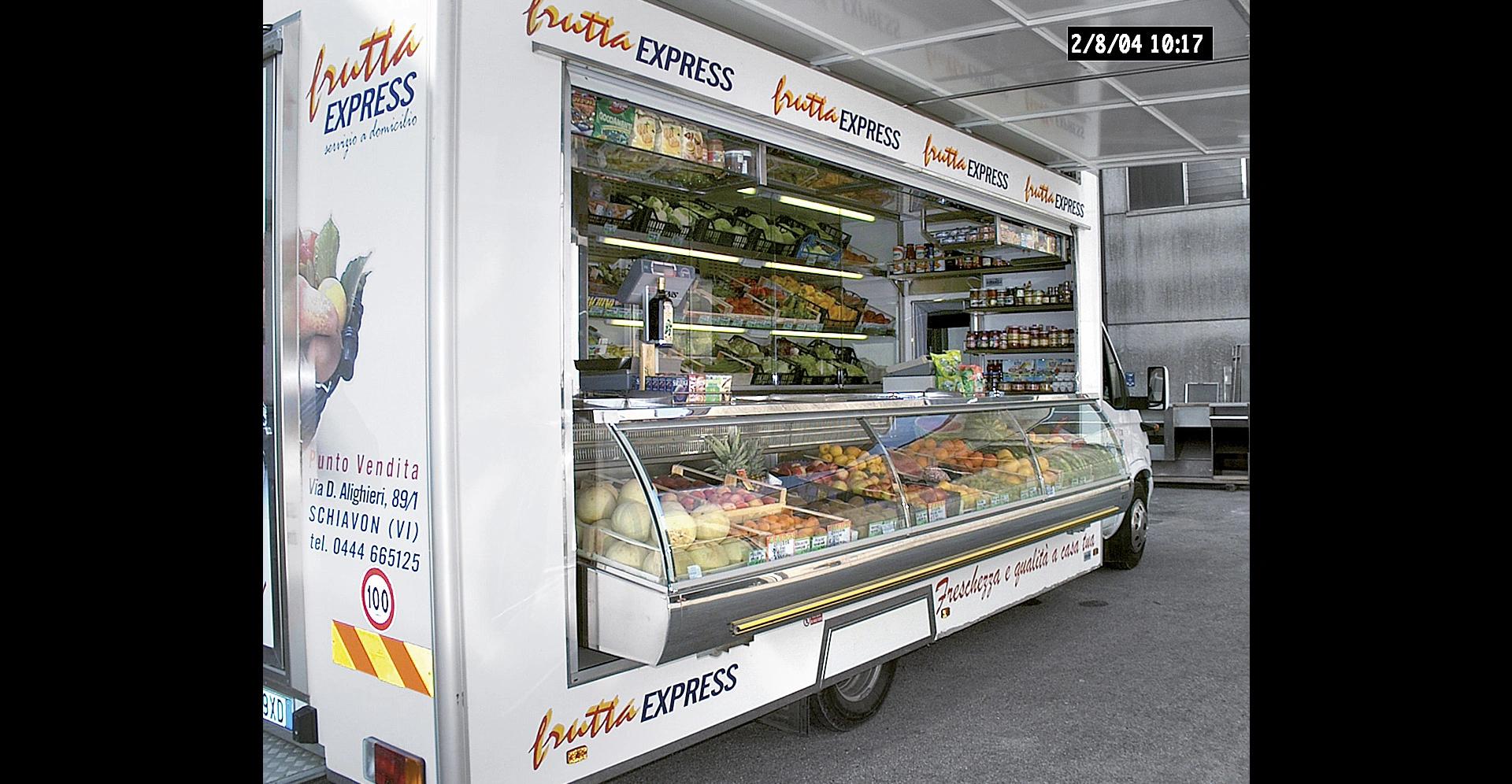 Fruit and Vegetable Mobile Shop Counter