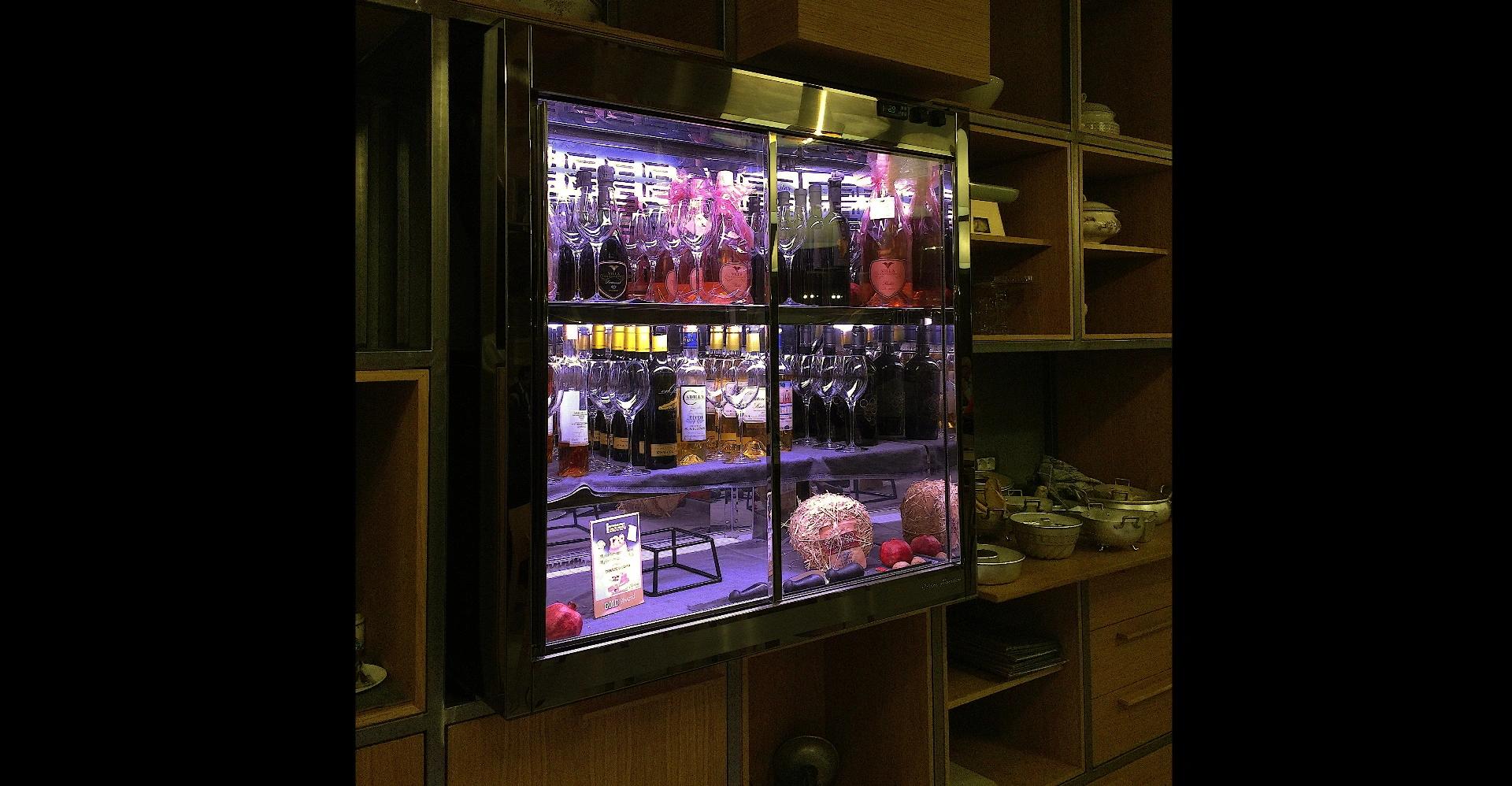 maßgeschneiderter Weinkühlschrank