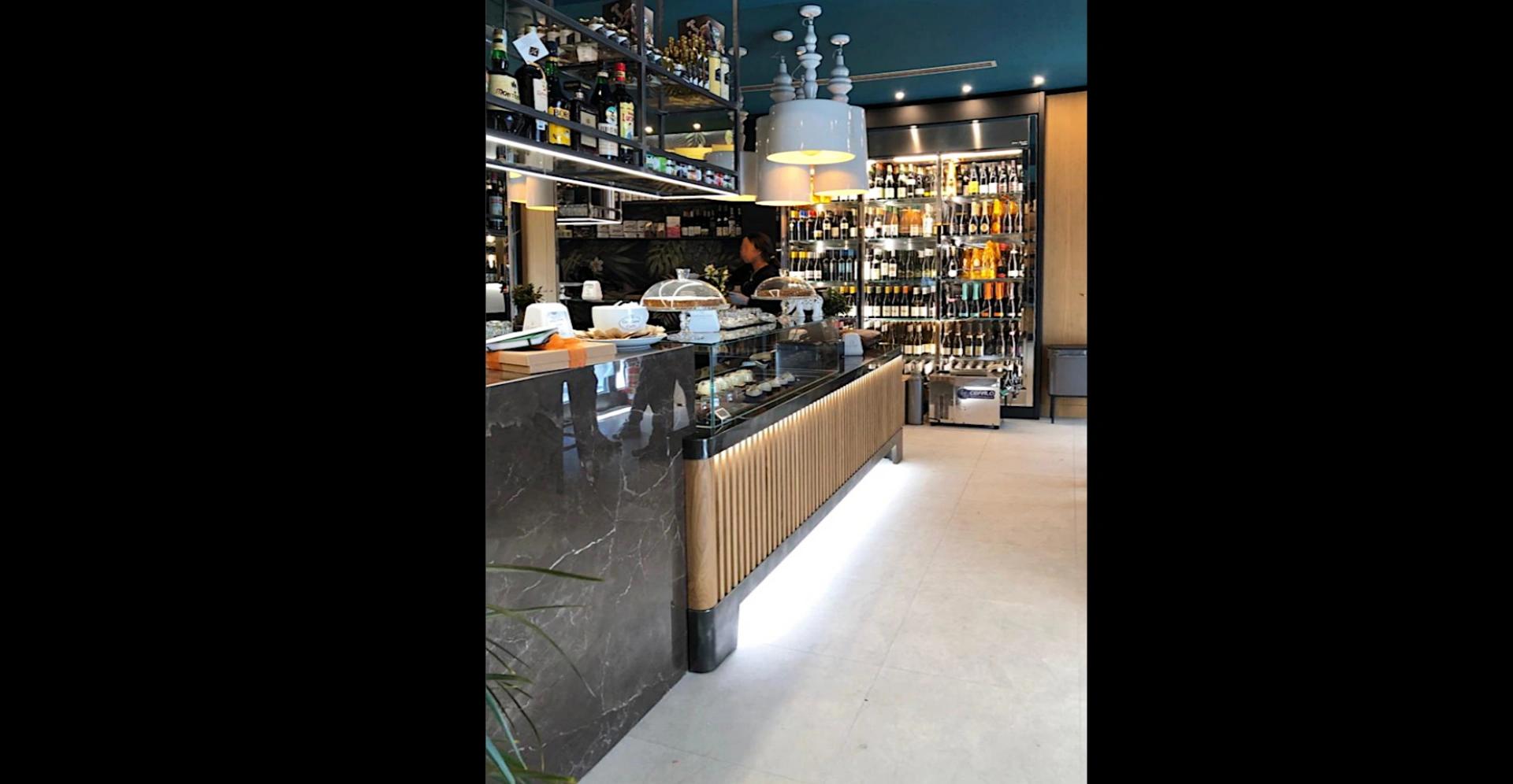 Wine Display Refrigerator